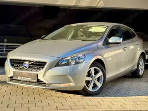 Volvo V40 T4 Kinetic Aut. SHZ|MFL|TEM|LM
