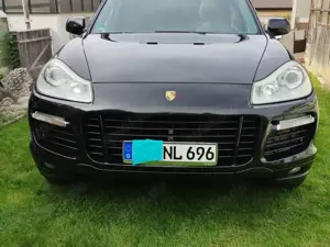 Porsche Cayenne GTS Black Edition