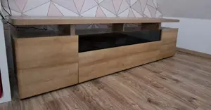 "Lowboard"..........TV