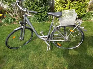 Damenfahrrad    nit tiefem Einstieg 