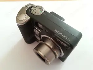 NIKON COOLPIX P50 8.1 MP schwarz neuw.+OVP+viele extras+Rechnung Bild 3