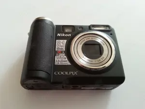 NIKON COOLPIX P50 8.1 MP schwarz neuw.+OVP+viele extras+Rechnung Bild 7