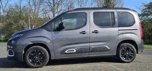 Citroen Berlingo ë-Berlingo M Elektromotor 136 SHINE
