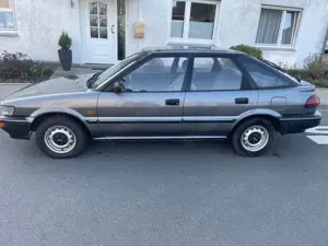 Toyota Corolla 1.3 XL aus erstet hand, tüv neu