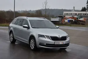 Skoda Octavia 2.0TDI*Style*DSG*LED*AHK*ACC