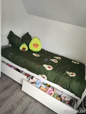 Kinderbett inkl. Rost, Matratze und Schubladen  Bild 2
