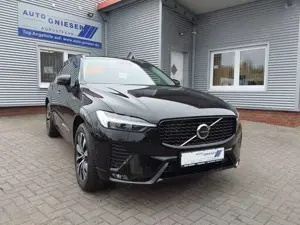 Volvo XC60 B4 D 2WD Plus Dark ACC/LED/SHZ/PDC/KAM/PANO 145...