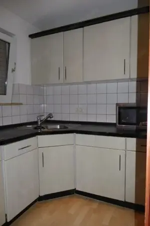  1,5 Zimmer Wohnung Göppingen Hochschule Esslingen EBK, Balkon, TG, Keller, Hausmeisterservice Bild 2