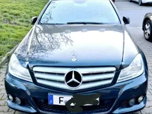 Mercedes-Benz C 200 CDI DPF (BlueEFFICIENCY) 7G-TRONIC Avantgarde