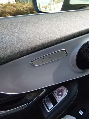 Mercedes-Benz C 180 Coupe 9G-TRONIC Bild 5