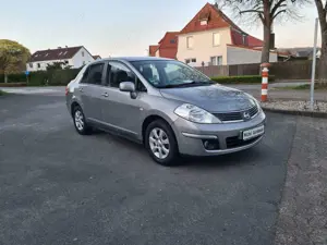 Nissan Tiida Acenta Automatik 60 000KM mit Garantie.TÜV NEU!