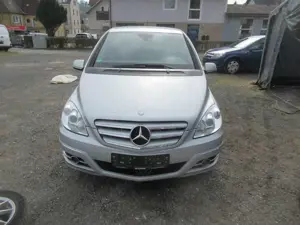 Mercedes-Benz B 180 BlueEFFICIENCY