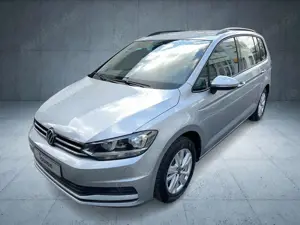 Volkswagen Touran 1.5 TSI Comfortline Navi ACC Carplay Einparkhilfe