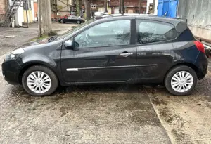 Renault Clio 1.2 16V Dynamique Bild 3