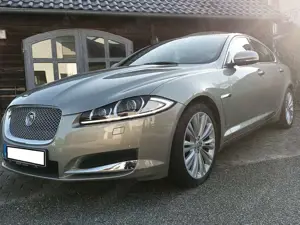 Jaguar XF 3.0 V6 Diesel S orig.38000km KD-gepflegt HU/AU neu