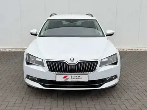 Skoda Superb 2.0TDI Combi Ambition 4x4 XENON DSG CARPL Bild 2