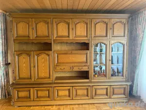  Massiver Wohnzimmerschrank  zu verkaufen | Vintage