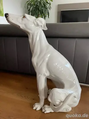 lebensgroßer Keramik Hund weiß