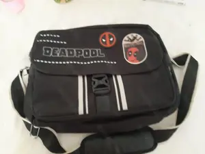 Original Deadpool Umhängetasche Marvel gestickte Aufnäher Neu ungetragen