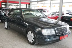 Mercedes-Benz CE 300 24V Cabriolet -5 Gang - Klima - Sportline Bild 2