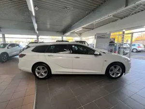 Opel Insignia B Sports Tourer Business INNOVATION HuD
