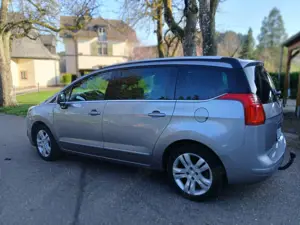 Peugeot 5008 BlueHDI+150+Stop