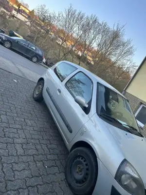 Renault Clio 1.2 16V Chiemsee Bild 3