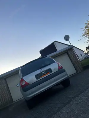 Renault Clio 1.2 16V Chiemsee Bild 4