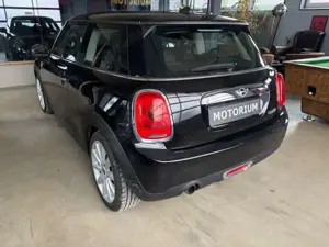 MINI Cooper ~Navi~SHZ~Automatik~Teilleder~Sportsitze Bild 4