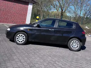 Alfa Romeo 147 1.6 Twin Spark Distinctive Bild 5