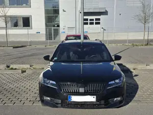Skoda Superb Combi 2.0 TSI 4x4 DSG Sportline