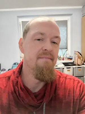 Suche Spaß mit netter Frau Bild 2