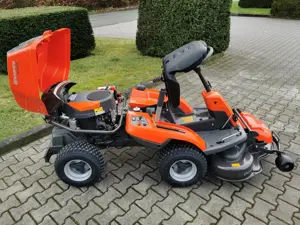 Husqvarna R 214TC Frontmäher