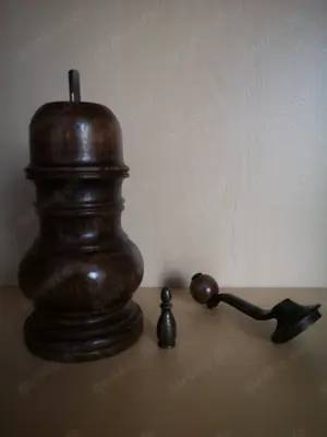 Große Zassenhaus Pfeffermühle im Antik rustikalen Stil Bild 3