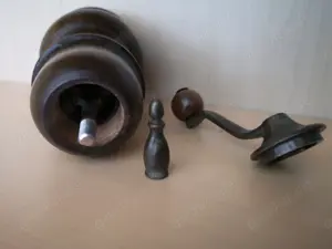 Große Zassenhaus Pfeffermühle im Antik rustikalen Stil Bild 4