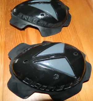 Dainese Knieschleifer, angeschliffene Knieschleifer