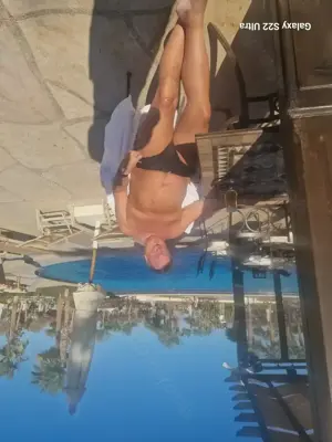 Letzte Chance Familie - Millionär sucht Frau (35 - 45) zur Familiengründung Bild 4