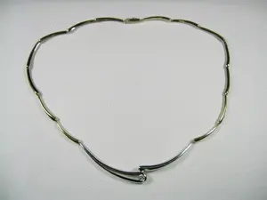 HANDARBEIT: Collier - Kette 585 Gold mit Brillant 0,26 Carat w-si