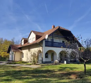 Ungarn: Haus mit Teich in ruhiger Alleinlage, Südseite Balaton
