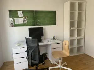 Weißer Schreibtisch   gut erhalten   150  