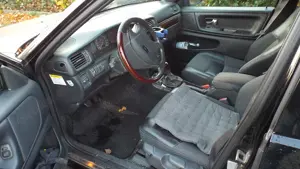 Volvo V70 Kombi, schwarz, Benziner, Euro 3, Garagenw Getriebe manuell, schaltet sauber, Bauj. 3 2000 Bild 3