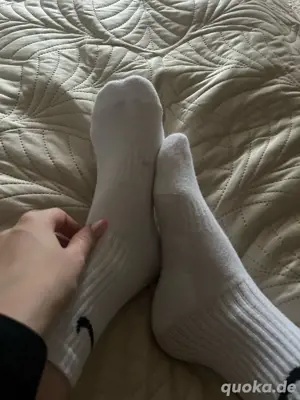 Fußbilder,-Videos, Socken & Strümpfe Bild 2