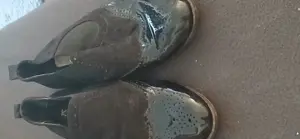 Damenschuhe in schwarz Größe 40