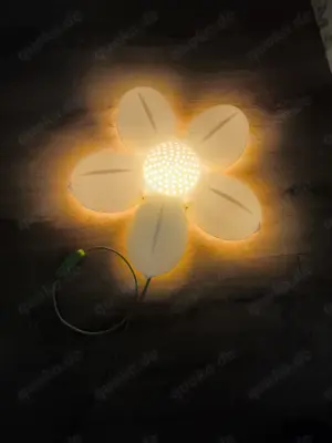 Ikea Wandleuchte Lampe Blomma weiß Blume  Bild 2