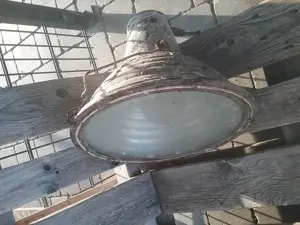 Alte Lampe Dachboden 