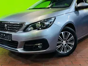Peugeot 308 SW Allure Kamera Alcantara ACC Ahk Bild 3