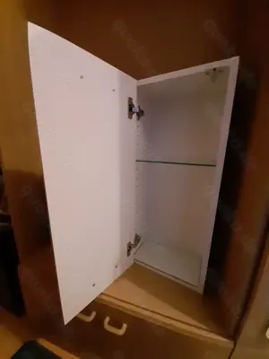 Badschrank mit Spiegel Bild 4