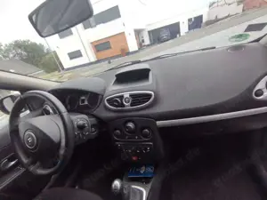 Renault Clio 1.2 16V 75 Dynamique Bild 4