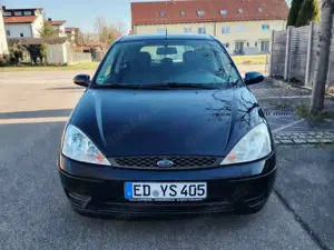 Ford Focus Focus 1.4 /3-Türer TÜV 10/2025