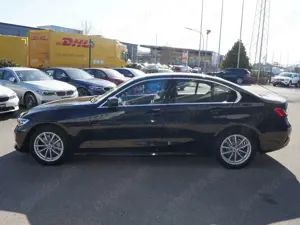 BMW 330 Bild 5